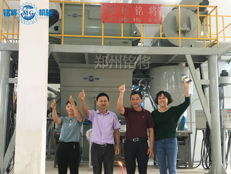 江西膩子粉設(shè)備安裝現(xiàn)場3